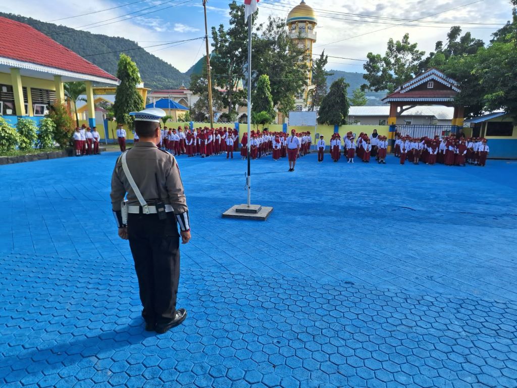 Polantas Menyapa, Satlantas Polres Banggai Tanamkan Budaya Tertib Lalu Lintas Sejak Dini